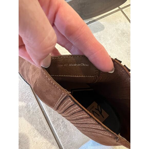 Dolce Vita dv8 Womens Chestnut Brown Suede Ankle Boots Booties Slip On Size 8.5 - Picture 6 of 6